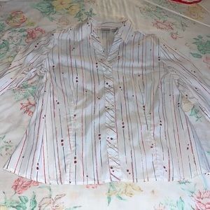 Chico’s tunic-length long-sleeve shirt.